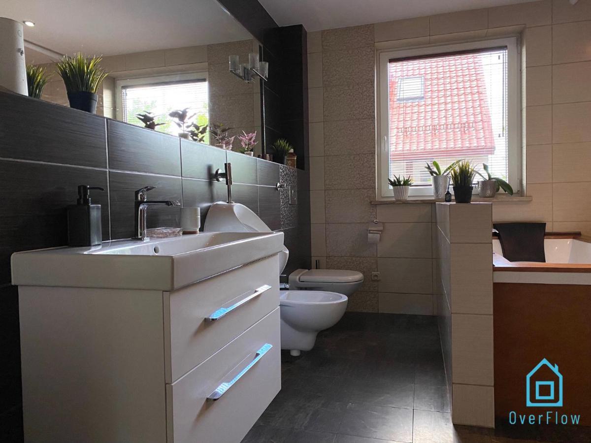 Lux Apartment - Lakefront Apartment In Kamien With Sauna & Hot Tub Only 30 Minutes From Gdansk And Gdynia Exterior photo